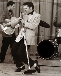 Elvis 1956 in Milton Berle Show